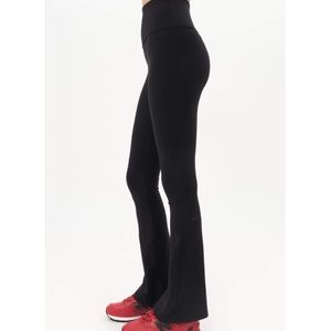 RAQUEL HIGH WAIST FLARED LEGGING
